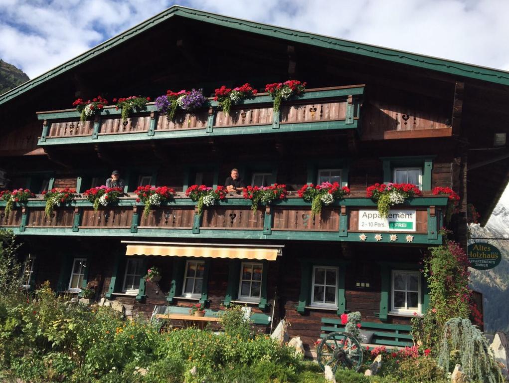 Apartmán Altes Holzhaus Sölden Exteriér fotografie